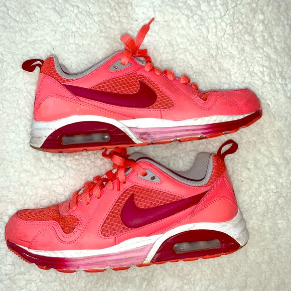Nike Shoes - Nike airmax sneakers